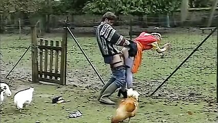 Немецкий ретро порнофильм о групповом сексе с фистингом