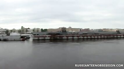 Горячая русская брюнетка отдалась в тугой анал