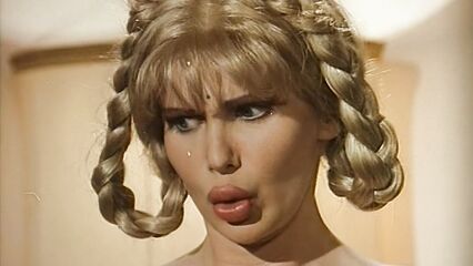 Эротические приключения Красной Шапочки с русским переводом