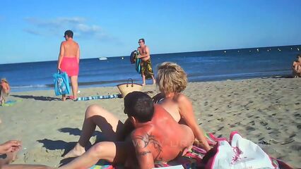 Групповые порно оргии нудистов на пляже: Секс в дюнах 7