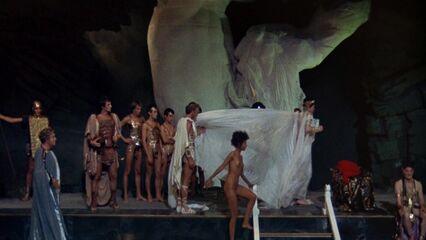 Калигула - полнометражный порно фильм с русским переводом