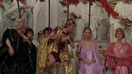 Калигула - полнометражный порно фильм с русским переводом