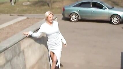 Голышом по России / Nude In Russia - эротический фильм