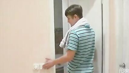 Жирная сисястая старушка взяла в обороты молодого