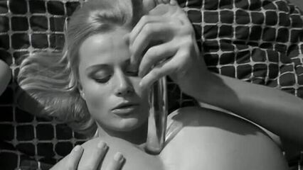 Полнометражное порно: Город секса (фильм 2, с русским переводом)