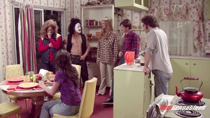 Шоу 70-х. Порнопародия с русским переводом